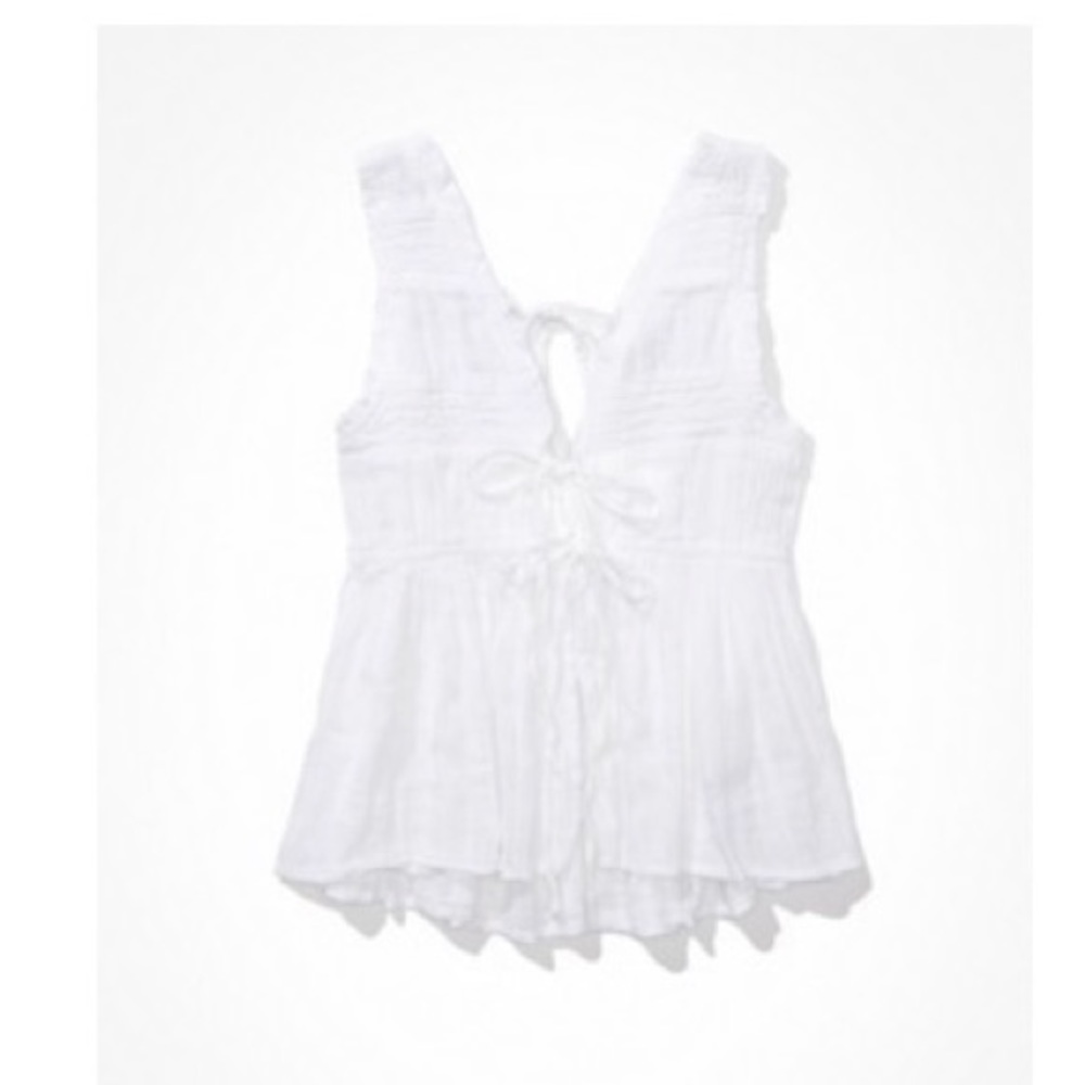 AMERICAN EAGLE sexy top. Great for wearing out wear casual